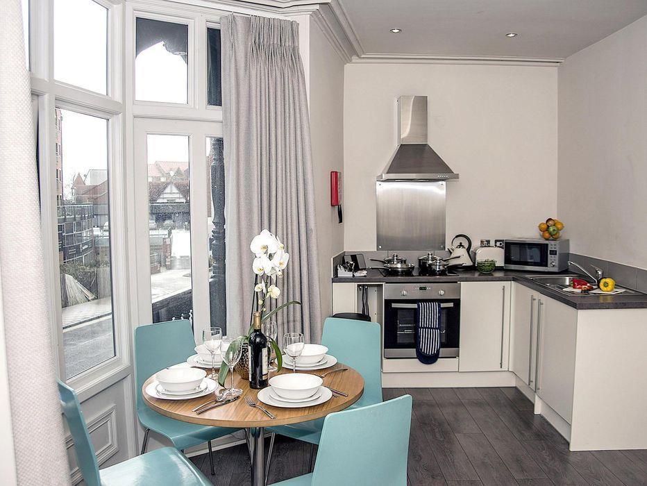 Base Serviced Apartments - City Road Chester Zewnętrze zdjęcie