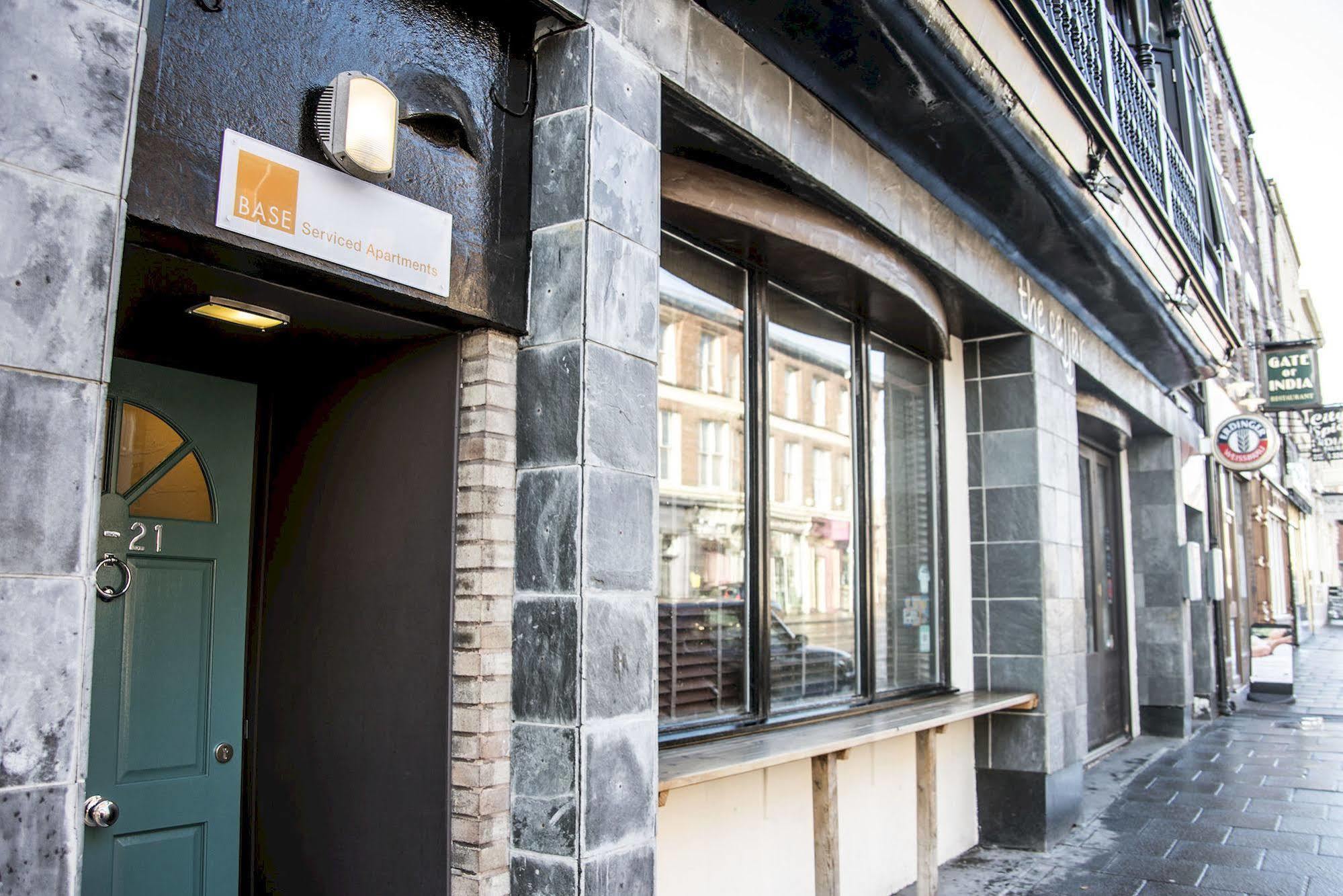Base Serviced Apartments - City Road Chester Zewnętrze zdjęcie