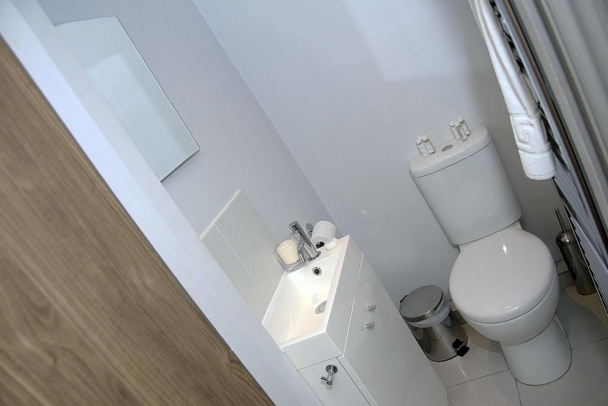 Base Serviced Apartments - City Road Chester Zewnętrze zdjęcie