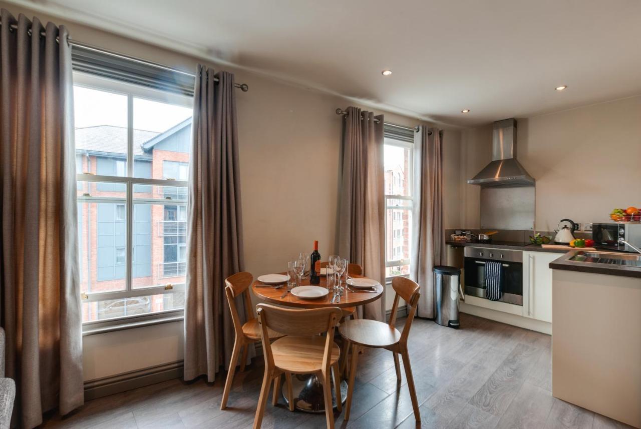 Base Serviced Apartments - City Road Chester Zewnętrze zdjęcie