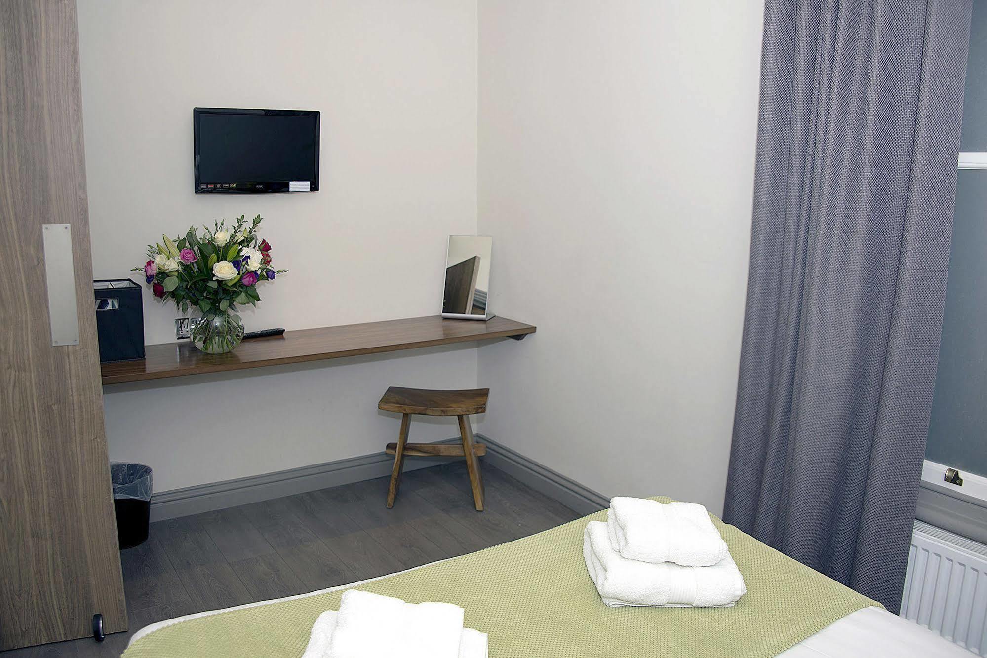 Base Serviced Apartments - City Road Chester Zewnętrze zdjęcie
