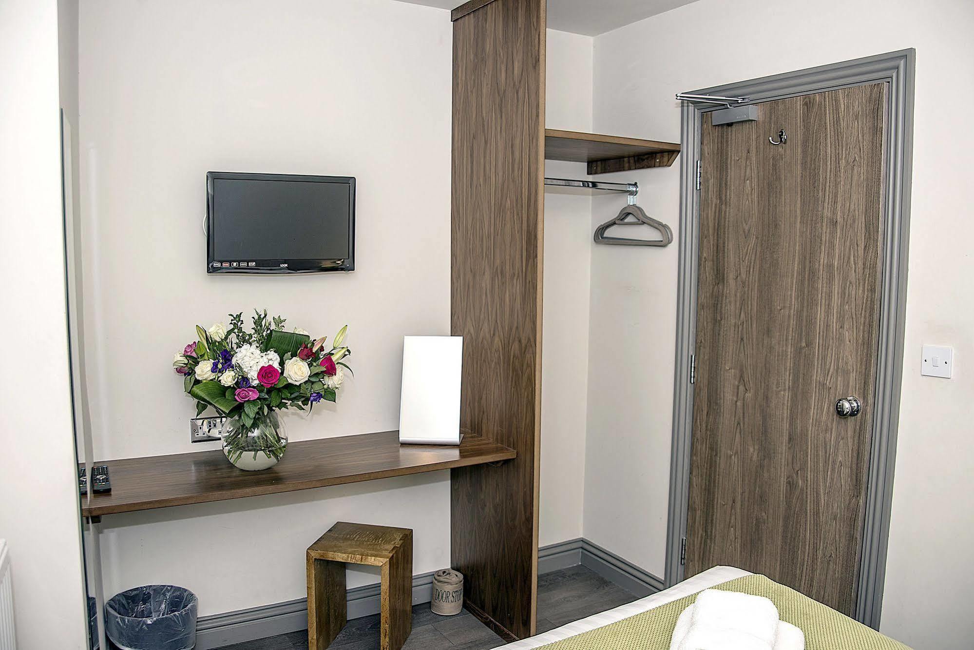 Base Serviced Apartments - City Road Chester Zewnętrze zdjęcie
